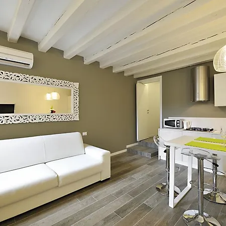 Ca Forner - Cannaregio Apartment By Wonderful Italy-3